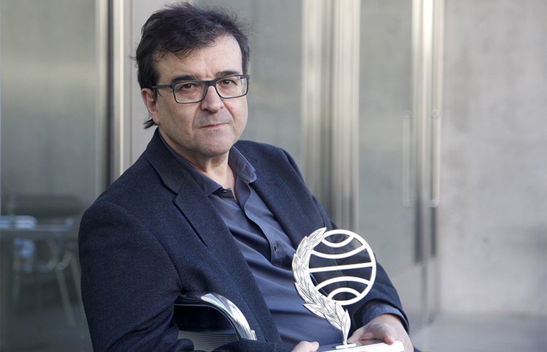 CONFERÈNCIA · LA LITERATURA ÉS DINAMITA