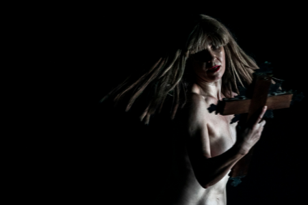 DANSA · VÁRVARA
