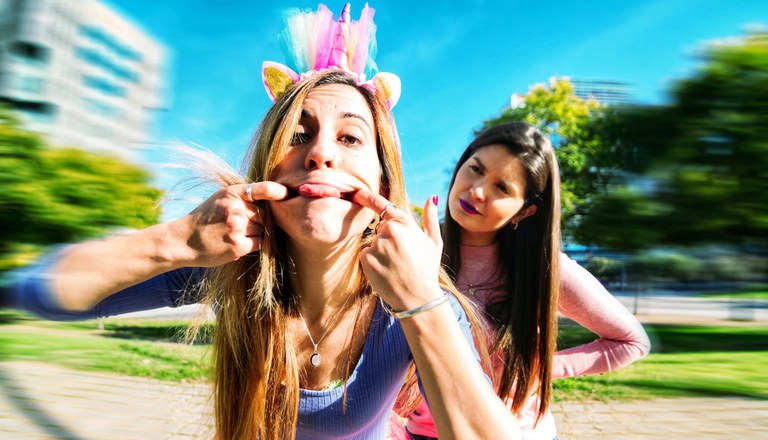 FESTIVAL DE MICROTEATRE · LO MICROFEST
