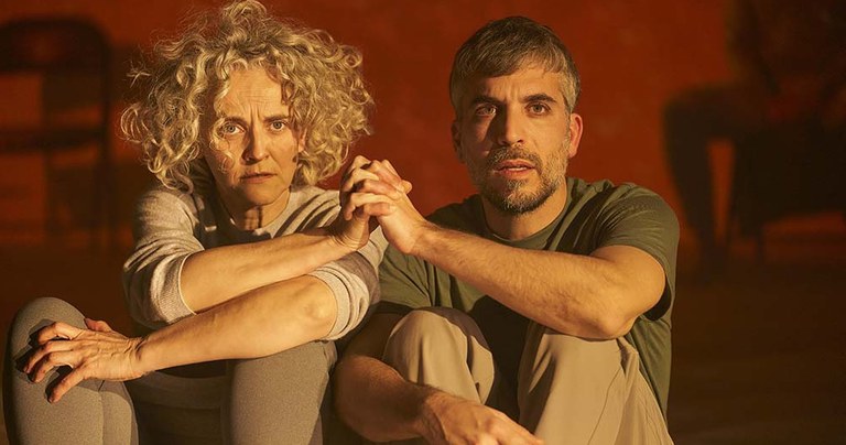 TEATRE · "ANIMAL NEGRE TRISTESA"