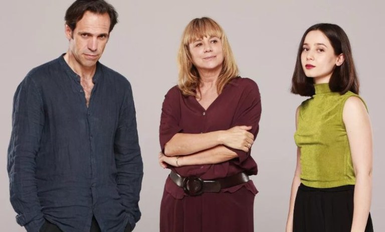 TEATRE · "EL CUARTO DE ATRÁS". CARMEN MARTÍN GAITE