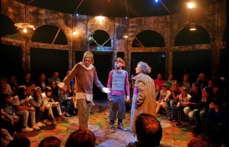 TEATRE · MOMO