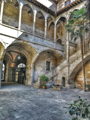 Pati Antic Hospital Santa Maria