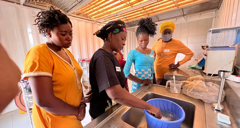 ACTIVIDAD LLEIDA SOLIDÀRIA · 10 AÑOS BURKINA FASO