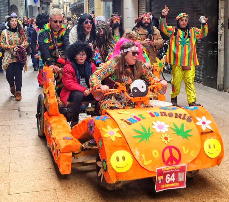 CARNAVAL · "CURSA DE LLITS"