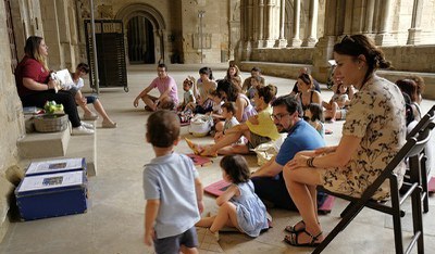 CUENTACUENTOS DEL SIGLO XXI EN LA SEU VELLA · "CONTES DESEXPLICATS"