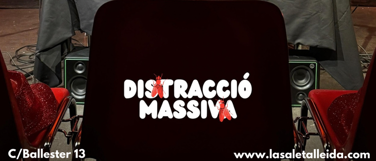 HUMOR · DISTRACCIÓ MASSIVA