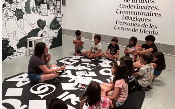 TALLER FAMILIAR · DIBUJO Y NARRACIÓN EN FAMILIA