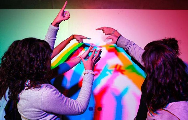 TALLER · LUZ Y COLOR