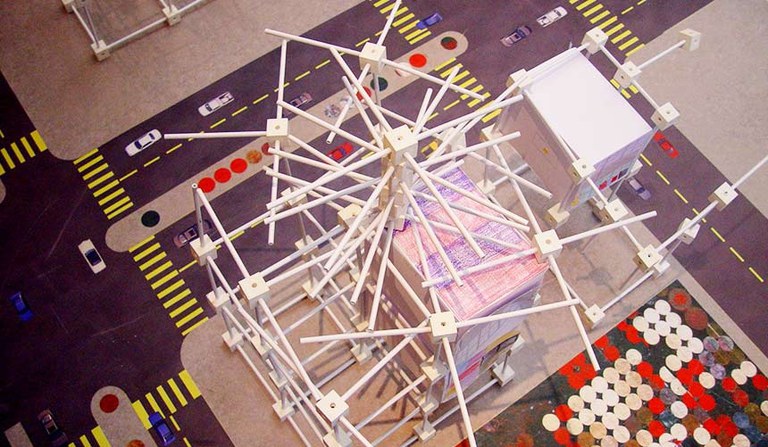 TALLER MEGALÓPOLI · JUEGOS DE CONSTRUCCIÓN
