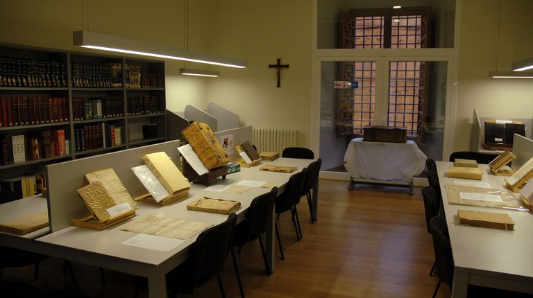 VISITA GUIADA AL ARCHIVO CAPITULAR